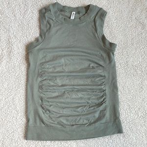 Athleta Ascent seamless top size Small